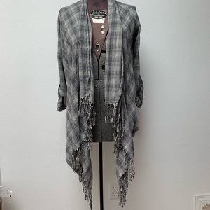 DONATING MONDAY! Billabong Flannel Cover Up